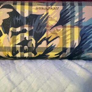 Burberry Vintage Large Zippered Wallet